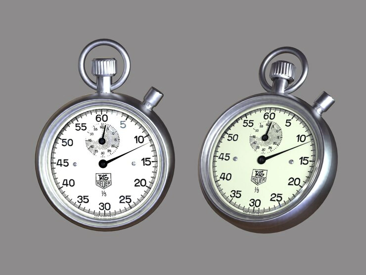49mm Stopwatch Heuer: Size and Style Details